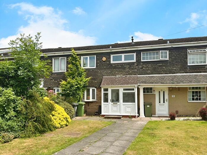 3 Bedroom Terraced House For Sale In Astbury Close, Wolverhampton, WV1