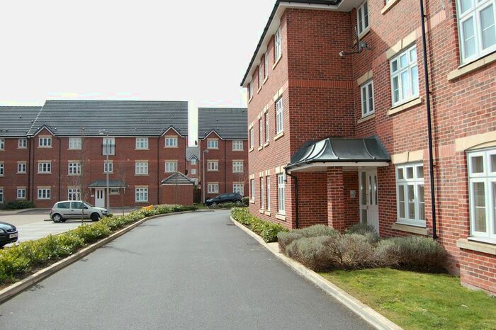 2 Bedroom Flat To Rent In Brattice Drive, Pendlebury, Swinton, Manchester M27