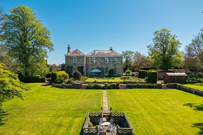 5 Bedroom House For Sale In Craythorne Road, Stretton, Burton-On-Trent, DE13