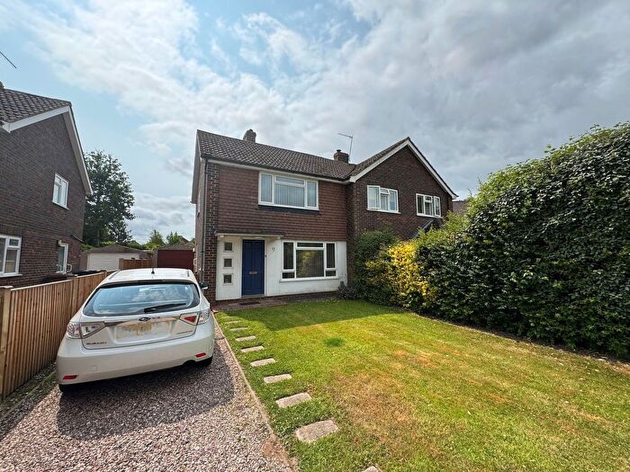 2 Bedroom Semi-Detached House For Sale In Fairlands Avenue, Fairlands, Guildford, GU3