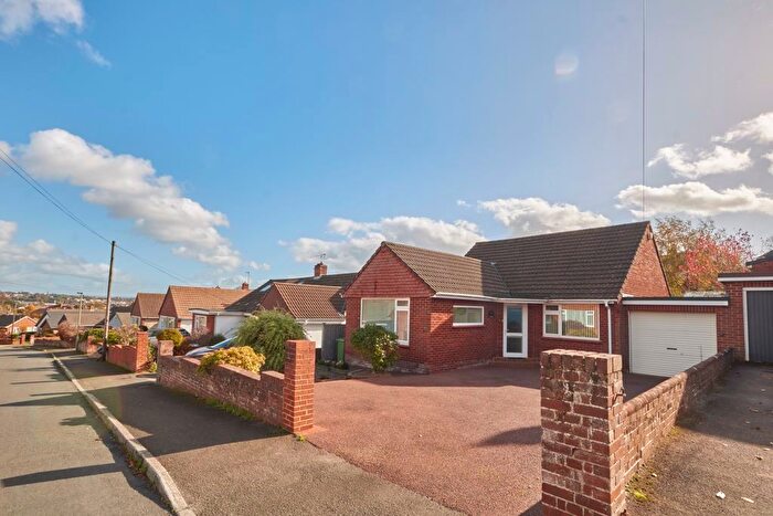 3 Bedroom Detached Bungalow For Sale In Somerset Avenue, Exeter, EX4