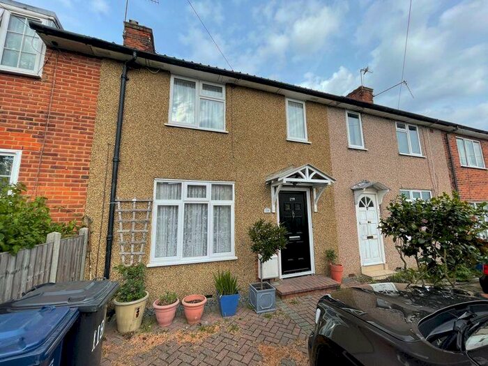 3 Bedroom Semi-Detached House To Rent In Cressingham Road, Edgware, HA8