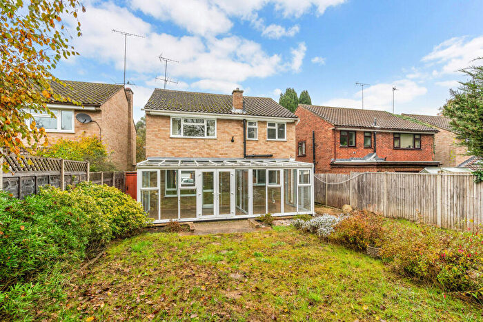 3 Bedroom Detached House For Sale In Dale Lodge Road, Sunningdale, SL5