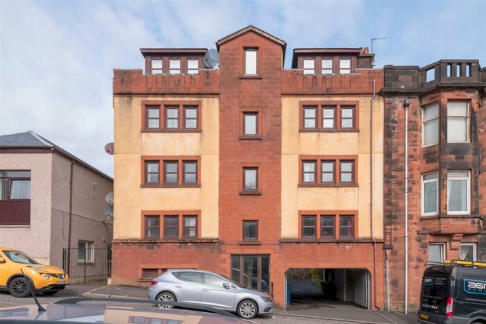 2 Bedroom Flat To Rent In John Street, Gourock, PA19