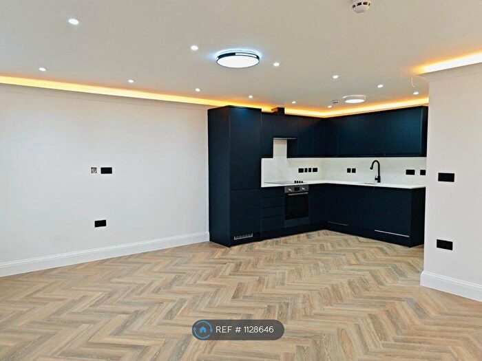 Studio To Rent In Church Road, London, W3