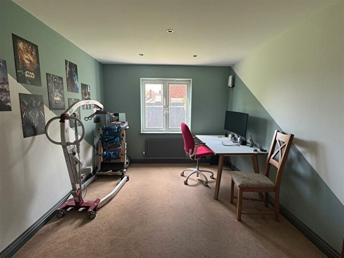 5 Bedroom Detached House For Sale In Barbers Drove North, Crowland, Peterborough, PE6