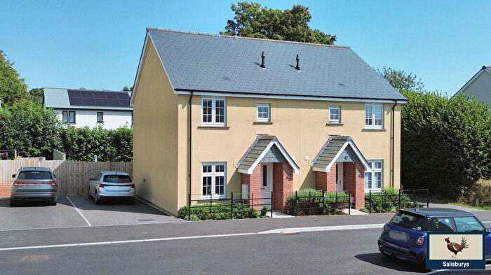 3 Bedroom Semi-Detached House For Sale In Tavistock, PL19