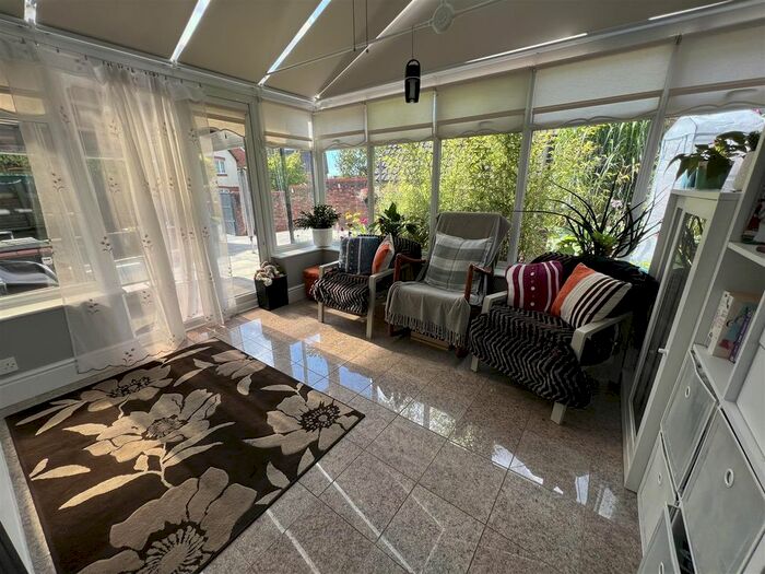 3 Bedroom Detached House For Sale In Blenheim Drive, Prescot, L34