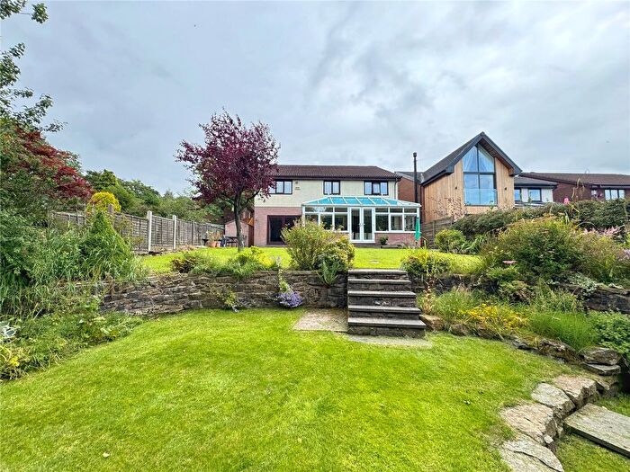 4 Bedroom Detached House For Sale In Foxwell Close, Haslingden, Rossendale, BB4