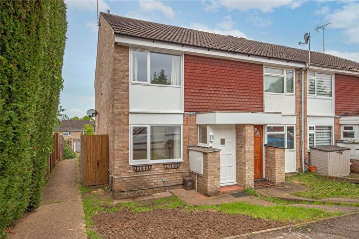 2 Bedroom End Of Terrace House To Rent In Orchard Way, Knebworth, SG3