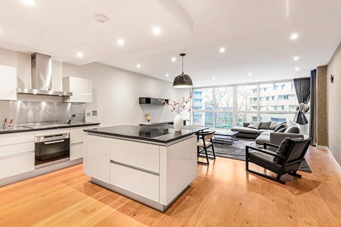 3 Bedroom Flat To Rent In Hepworth Court, Grosvenor Waterside, Gatliff Road, Chelsea, London, SW1W