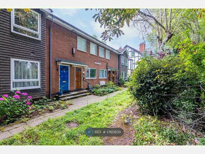 2 Bedroom Flat To Rent In Tavistock Drive, Nottingham, NG3