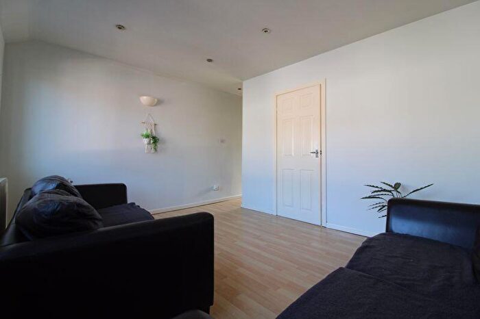 1 Bedroom Flat To Rent In Whittaker Lane, Prestwich, Manchester, M25