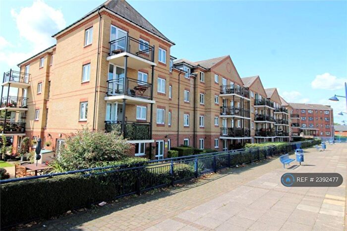 1 Bedroom Flat To Rent In Watersedge Court, Erith, DA8