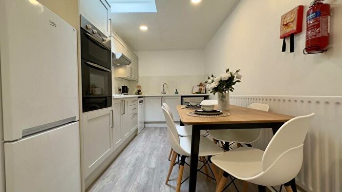 6 Bedroom Flat To Rent In Bower Road, Sheffield, S10