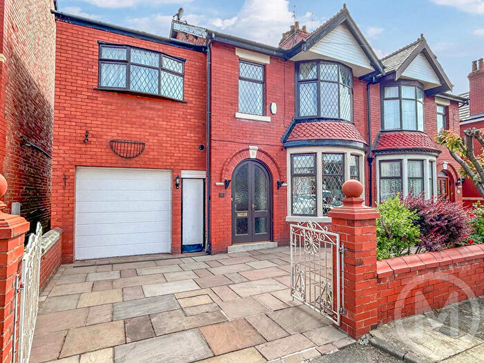 4 Bedroom Semi Detached House For Sale In Vernon Avenue, Blackpool, FY3