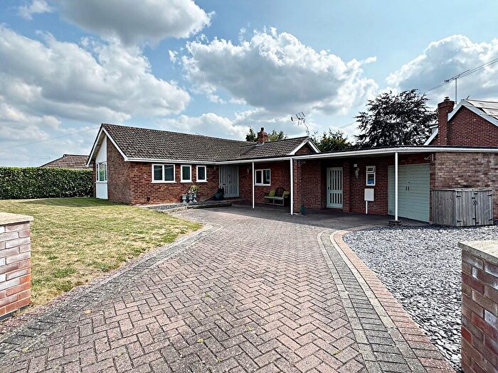 4 Bedroom Detached Bungalow For Sale In Inchbrook Road, Kenilworth, CV8