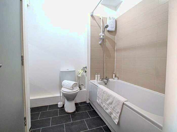 Property To Rent In Heald Grove, Manchester, M14