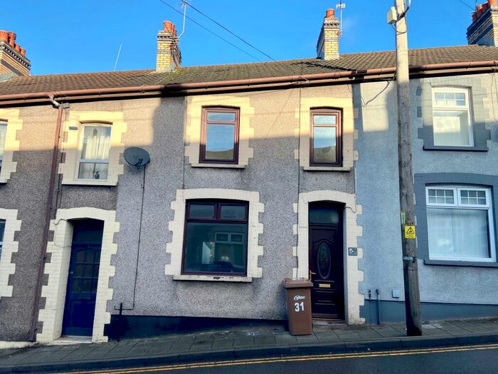 3 Bedroom Terraced House To Rent In Fair View, Blackwood, NP12