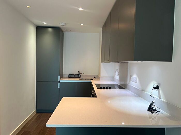 1 Bedroom Flat To Rent In Saffron Square, Croydon, CR0