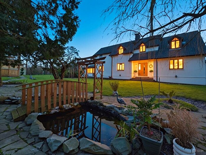 6 Bedroom Country House For Sale In Leechpool Holdings, Caldicot, NP26