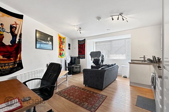 1 Bedroom Flat For Sale In East Street, Colchester, CO1