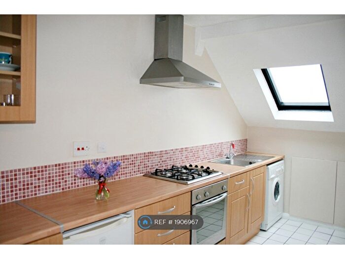 1 Bedroom Flat To Rent In Silverdale, London, SE26