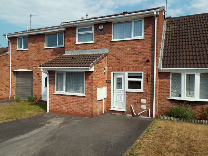 2 Bedroom House To Rent In Earls Court, Stretton, Burton On Trent., DE13