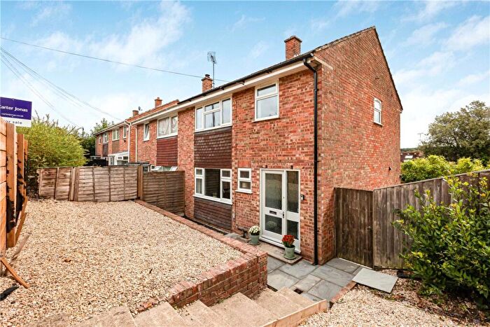 3 Bedroom Semi Detached House For Sale In Lower Prospect, Marlborough, Wiltshire, SN8