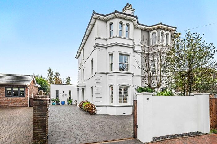 4 Bedroom Semi-Detached House For Sale In London Road, Southborough, Tunbridge Wells (No Chain), TN4