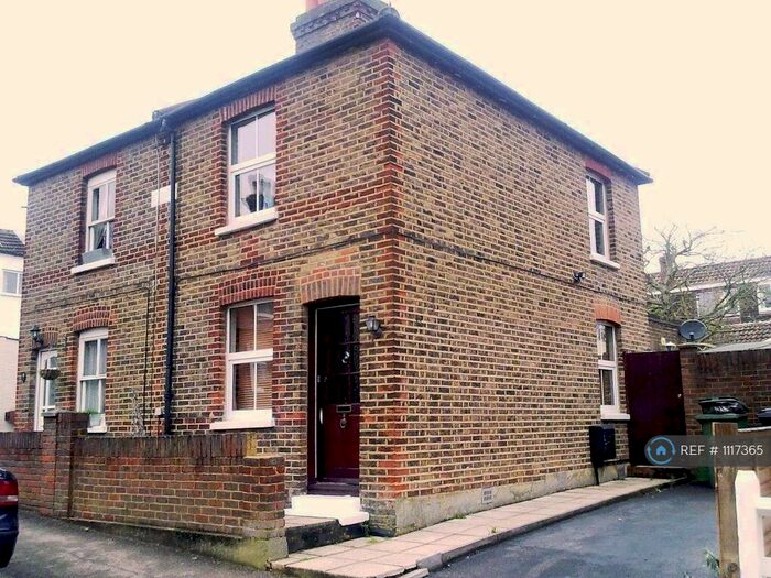 2 Bedroom Semi-Detached House To Rent In Lewins Road, Epsom, KT18