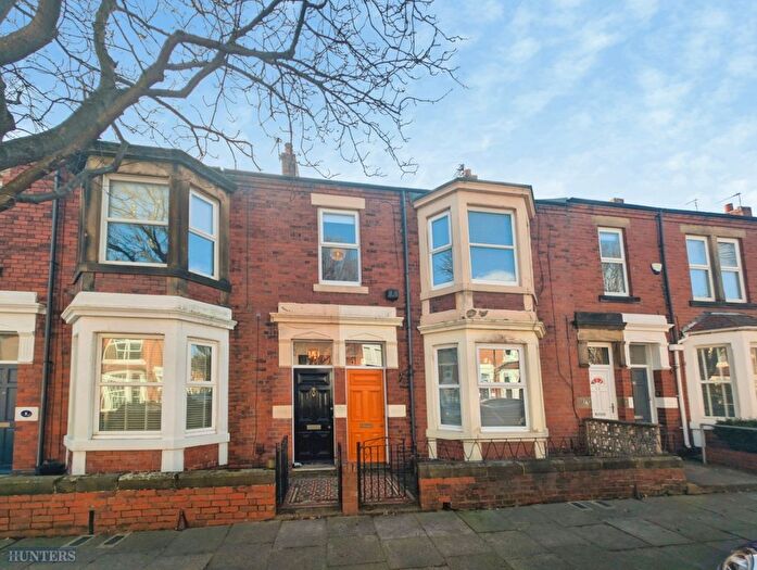 2 Bedroom Flat For Sale In Park Crescent East, North Shields, NE30
