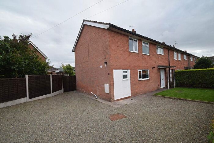 5 Bedroom Semi-Detached House To Rent In Sandiford Crescent, Newport, TF10