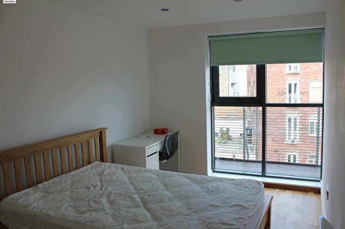 3 Bedroom Apartment To Rent In Fm Falconars House, Newcastle Upon Tyne, NE1