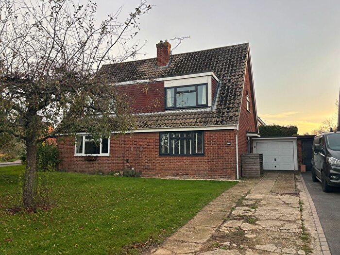 3 Bedroom Semi-Detached House For Sale In Staplehurst, Kent, TN12