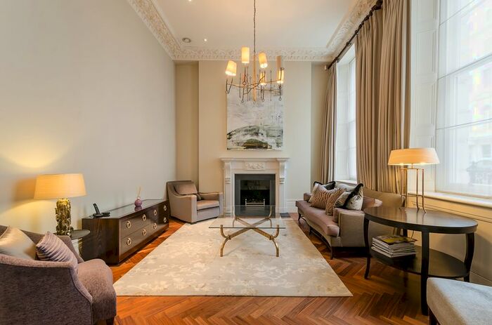 2 Bedroom Flat To Rent In Lancaster Gate, London, W2