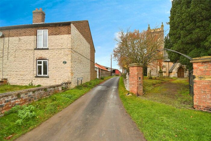 3 Bedroom Semi-Detached House For Sale In Moor Road, Snitterby, Gainsborough, Lincolnshire, DN21