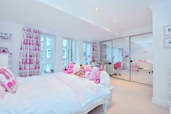 4 Bedroom Town House To Rent In Brightlingsea Place, Limehouse, London, E14