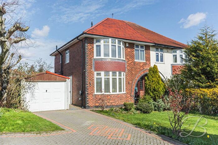 3 Bedroom Semi-Detached House For Sale In Diamond Avenue, Kirkby-In-Ashfield, Nottingham, NG17