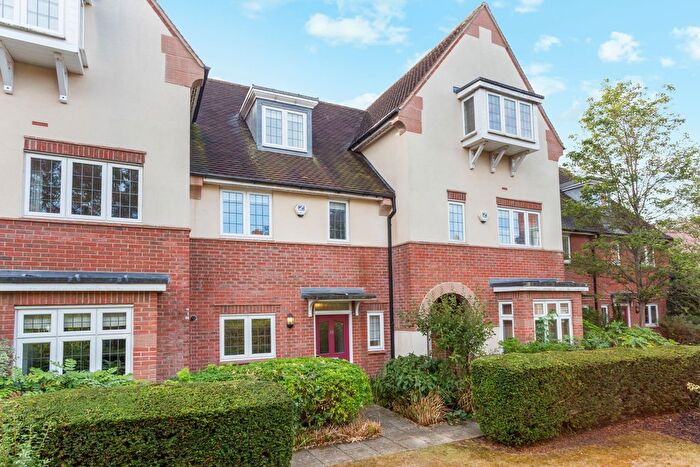 4 Bedroom Terraced House To Rent In Lark Hill, Oxford, OX2