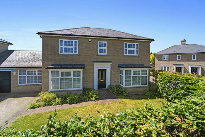 4 Bedroom Detached House For Sale In Prentice Place, Coggeshall, Colchester, CO6