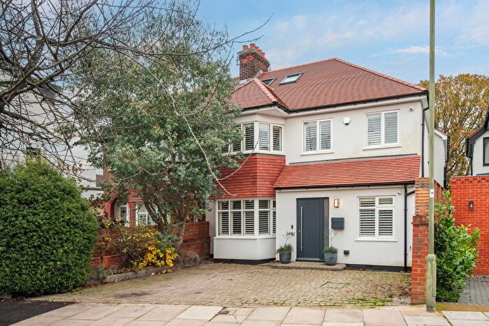5 Bedroom Semi-Detached House For Sale In Sunny Gardens Road, Hendon, NW4