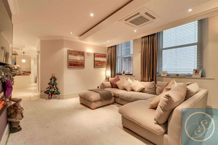 3 Bedroom Flat To Rent In Wellington Street, Leeds, LS1