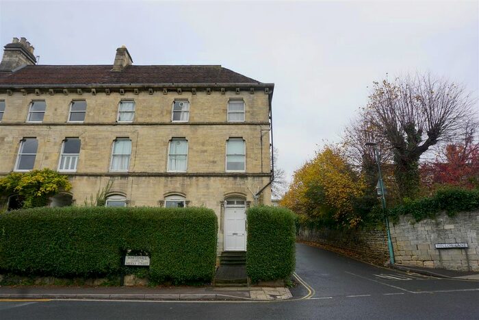 Studio To Rent In Whitehall, Stroud GL5