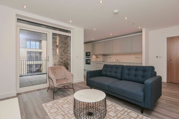 2 Bedroom Flat To Rent In Lismore Boulevard, Colindale, London, NW9