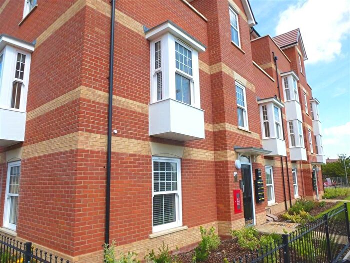 2 Bedroom Flat To Rent In Fletton Dell, Woburn Sands, Milton Keynes, MK17