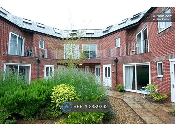 2 Bedroom Flat To Rent In Magdalen Road, Oxford, OX4