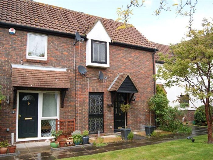 1 Bedroom Flat To Rent In Southwark Park Road, SE16