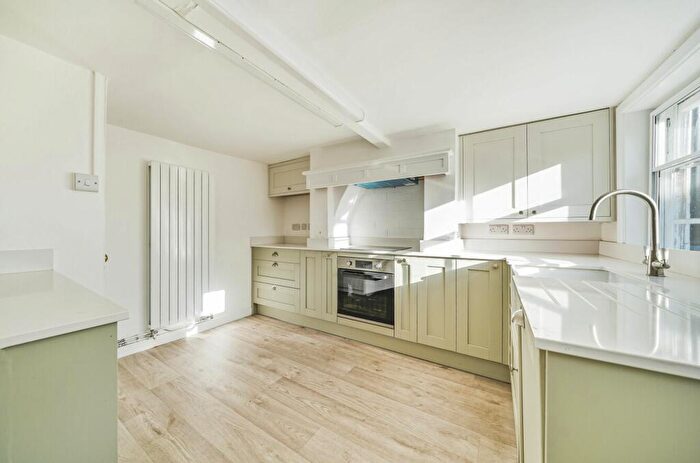 3 Bedroom Terraced House For Sale In St. Pancras, Chichester, PO19