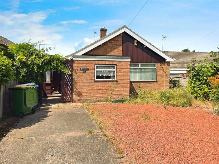 3 Bedroom Bungalow For Sale In Oak Tree Close, Mansfield, Nottinghamshire, NG18